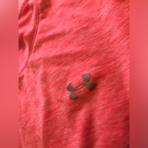 Under Armour heat gear Loose Fit Shirt - Picture 9 of 10